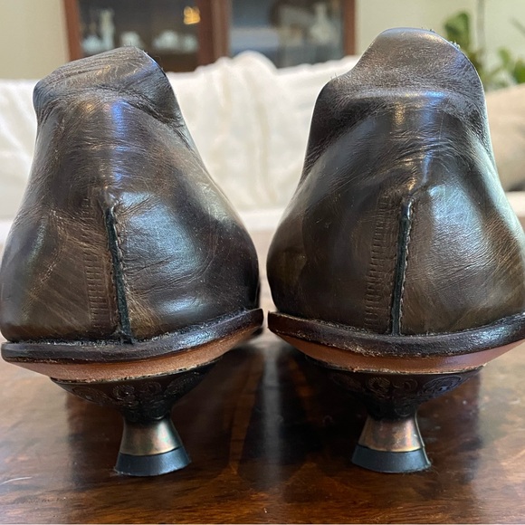 Cydwoq Heels size 40 - Picture 2 of 5